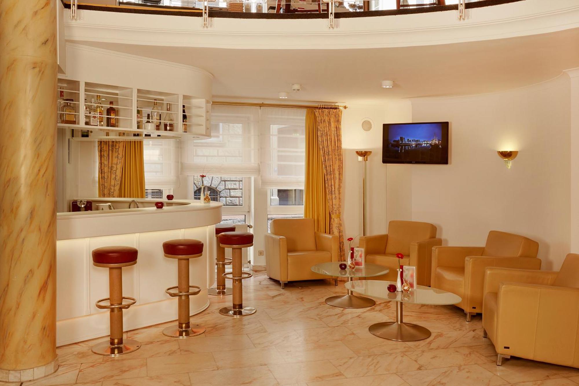 H+ Hotel Stade Herzog Widukind Экстерьер фото